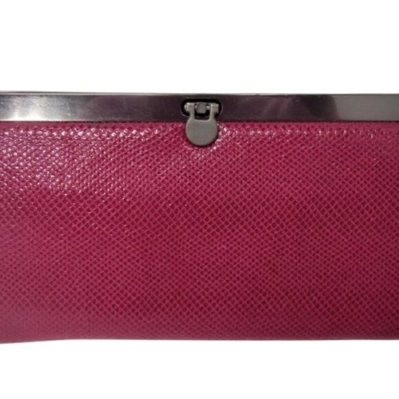 Red 80's / 90's Women's Wallet "W Logo" (Unknown) Clasp Latch - Faux Leather - Picture 3 of 8